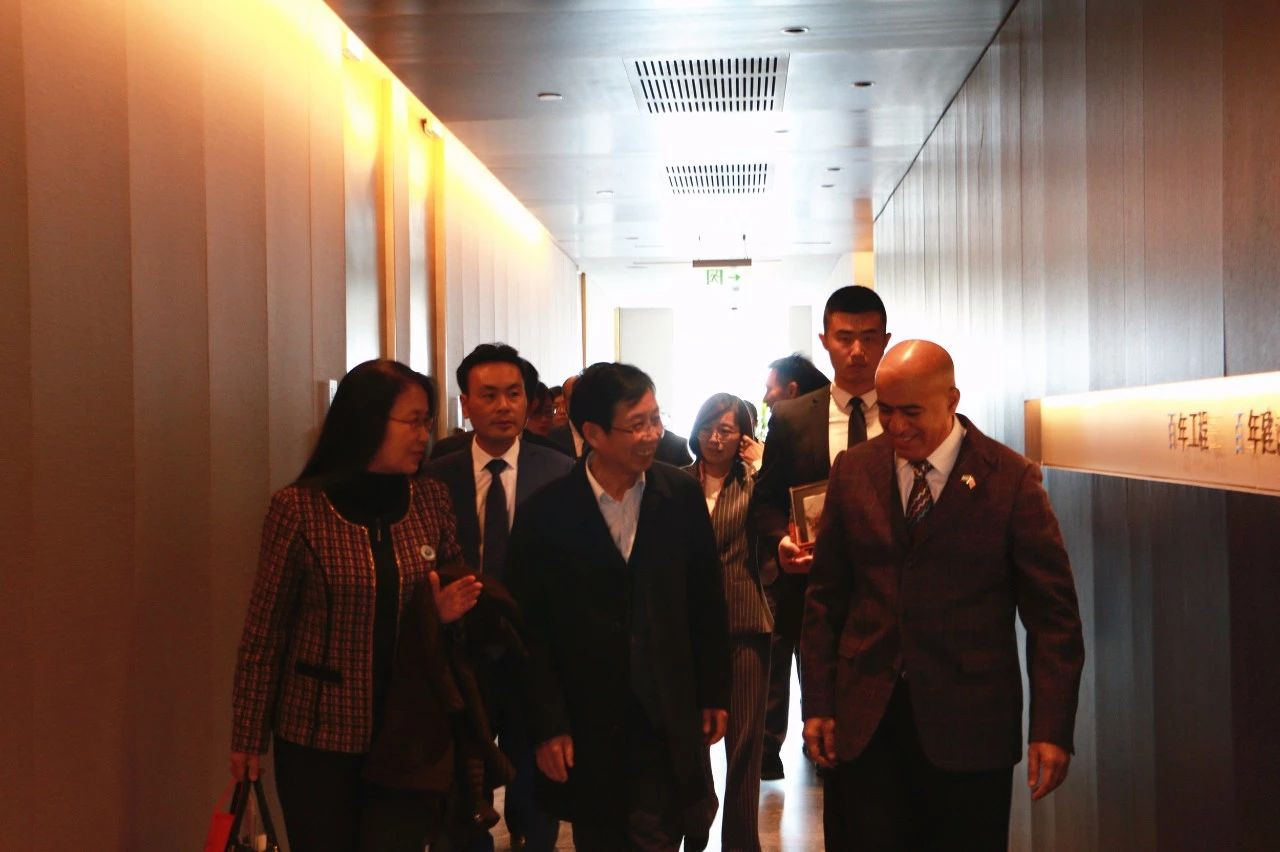 1527503906138863.png 1527503906138863.png